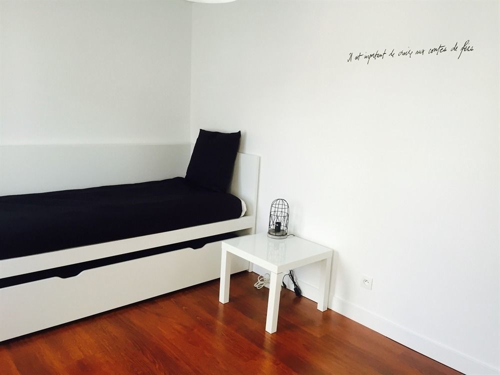 By Jo - Proc 2d Apartment